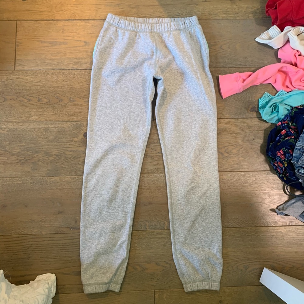 Grey ivivva sweats